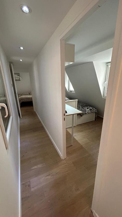 Au 2 Eme Etage 2 * Parigi